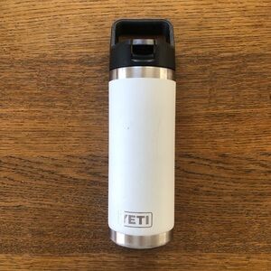 YETI 18oz Rambler White w Straw Cap